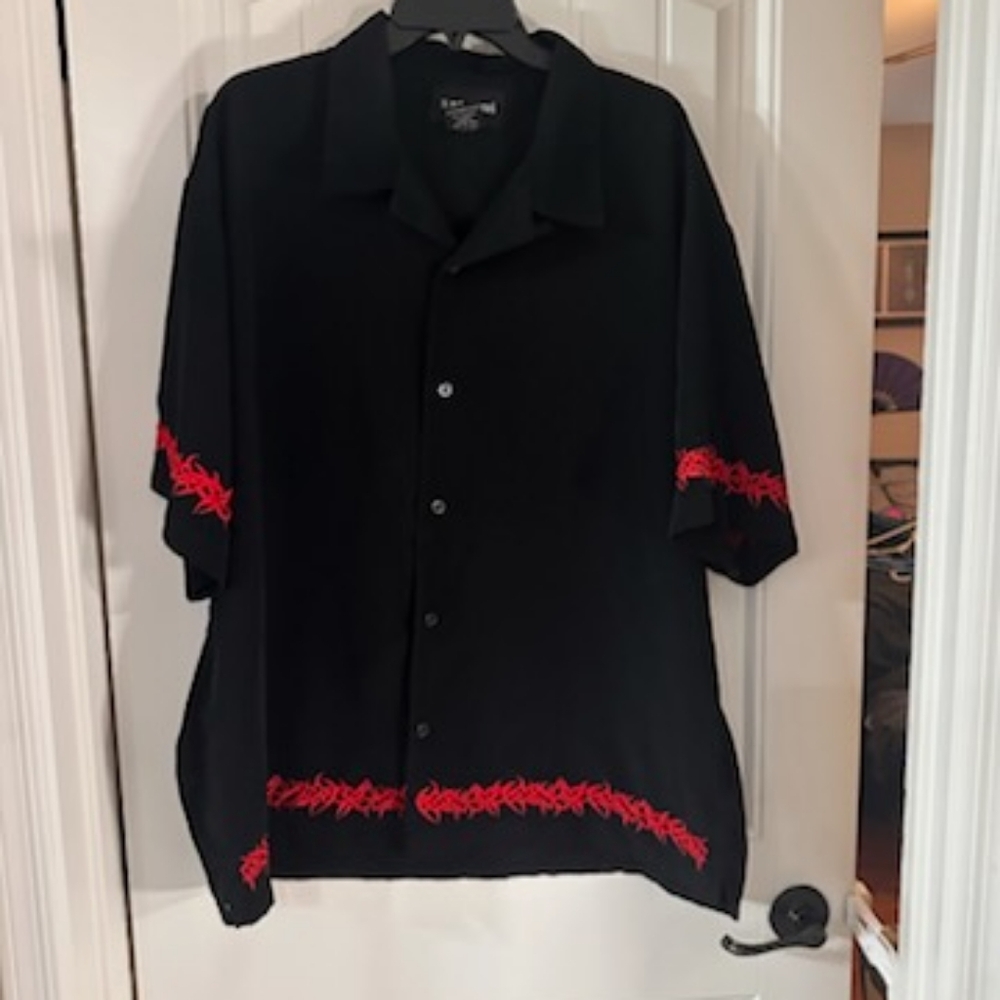 Mens No Boundaries button up. Size XL